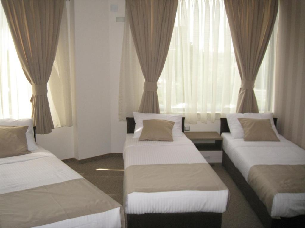 Domus Aparthotel Skopje Zewnętrze zdjęcie